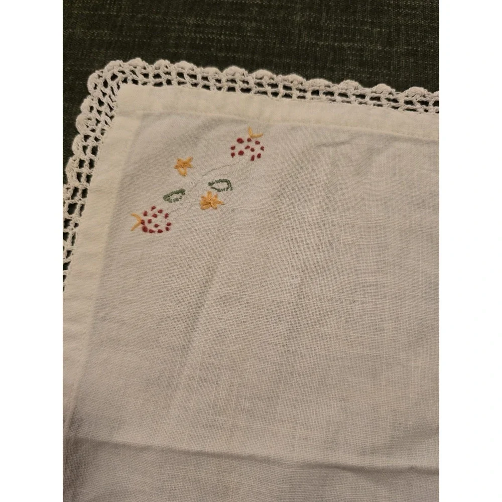 Vintage White Linen Small Tabletop Mat Lace Trim Hand Embroidered Floral 13x11